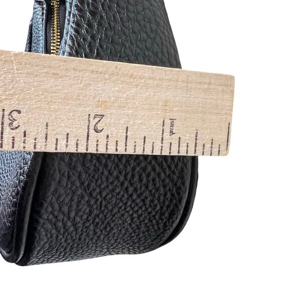 Lulu’s Iconic Effect Black and Gold Crescent Metal Handbag - Picture 6 of 7